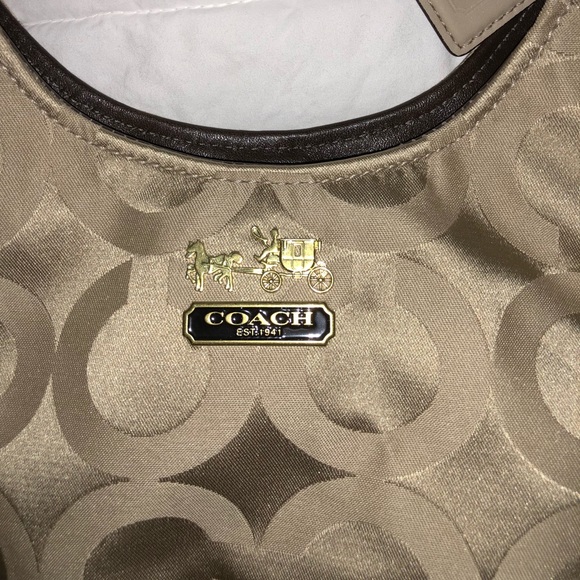 Coach purse - Picture 4 of 6